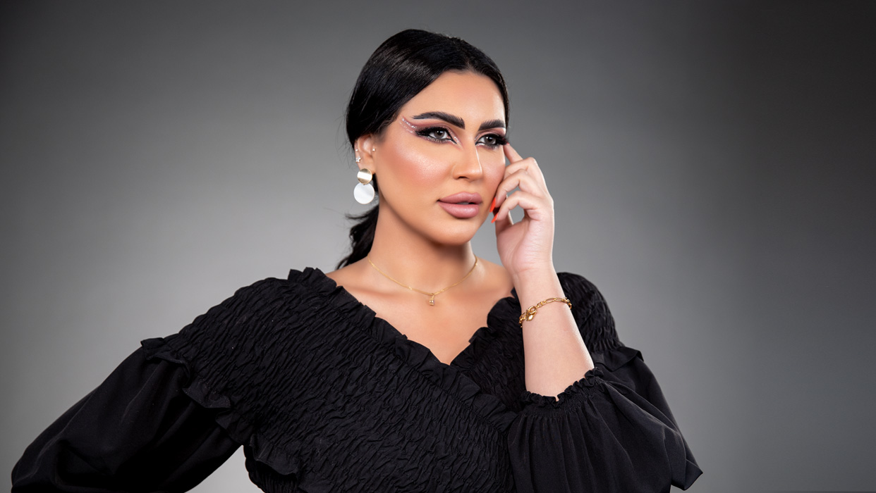 Pretty Pinkish Eye Makeup With Esraa Al Temeemi