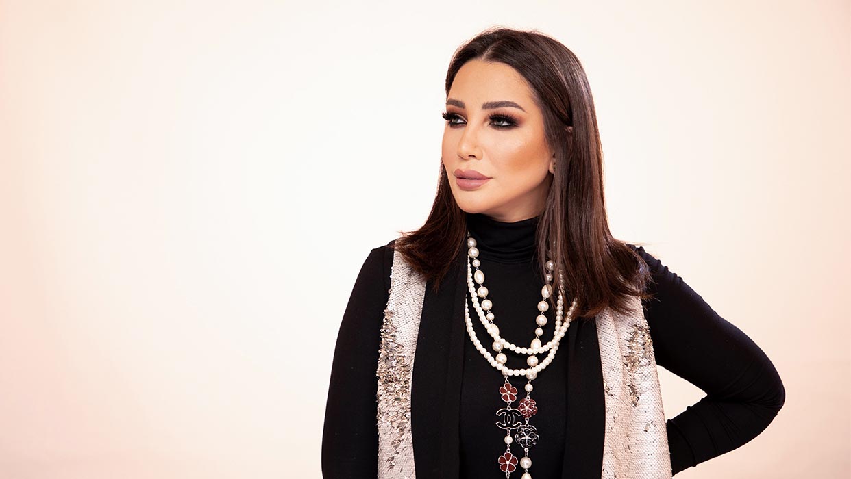 Makeup Tutorial With Amal Al Anbary & Christian Abouhaidar I Bobbi Brown X BOUTIQAAT