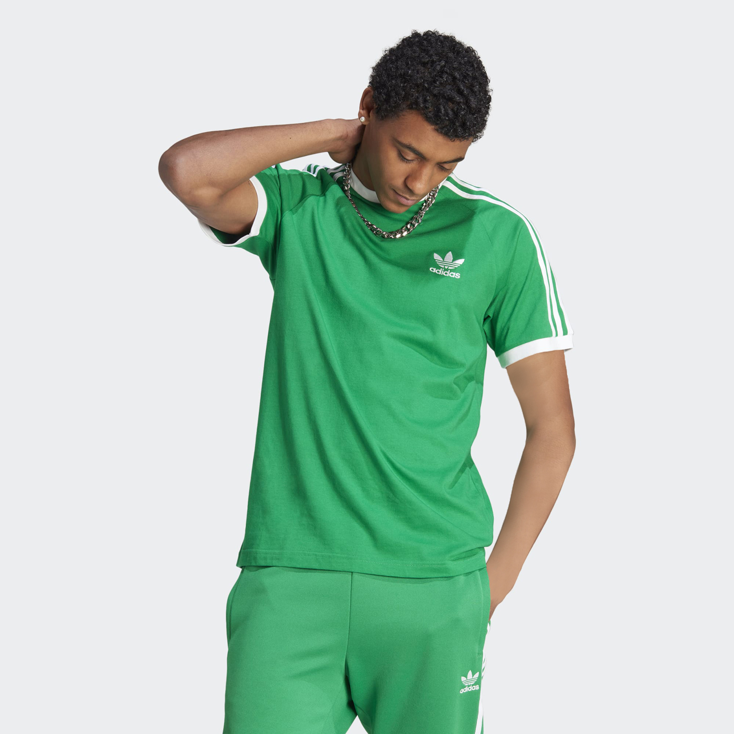 Buy Adicolor Classics 3-Stripes T-Shirt - Green Online in United Arab ...