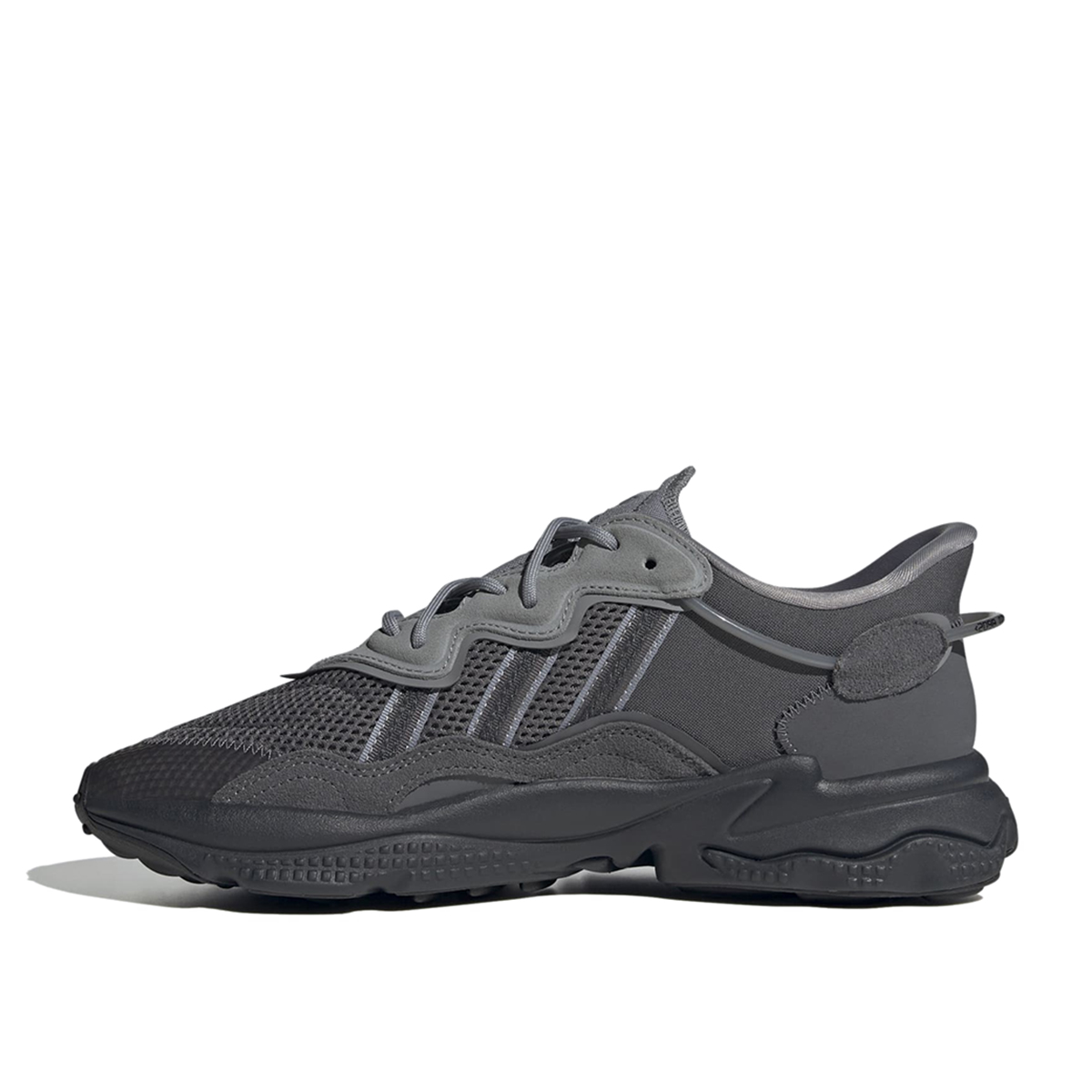 Ozweego 2024 shoes black