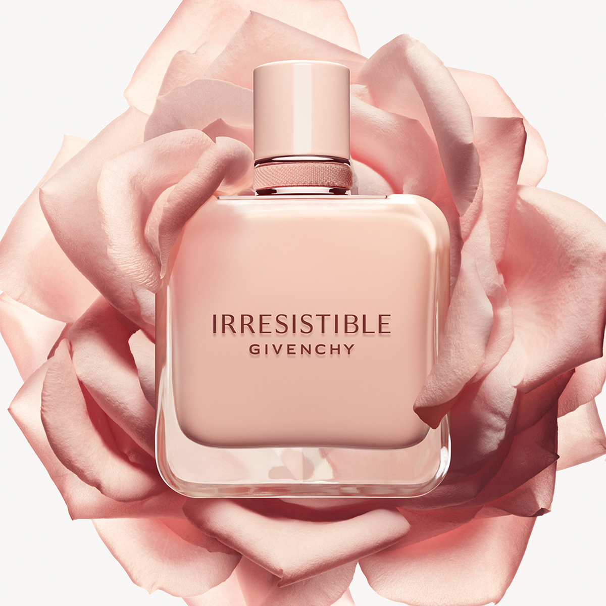Buy Irresistible Eau de Parfum Nude Velvet - 80ml Online for Men