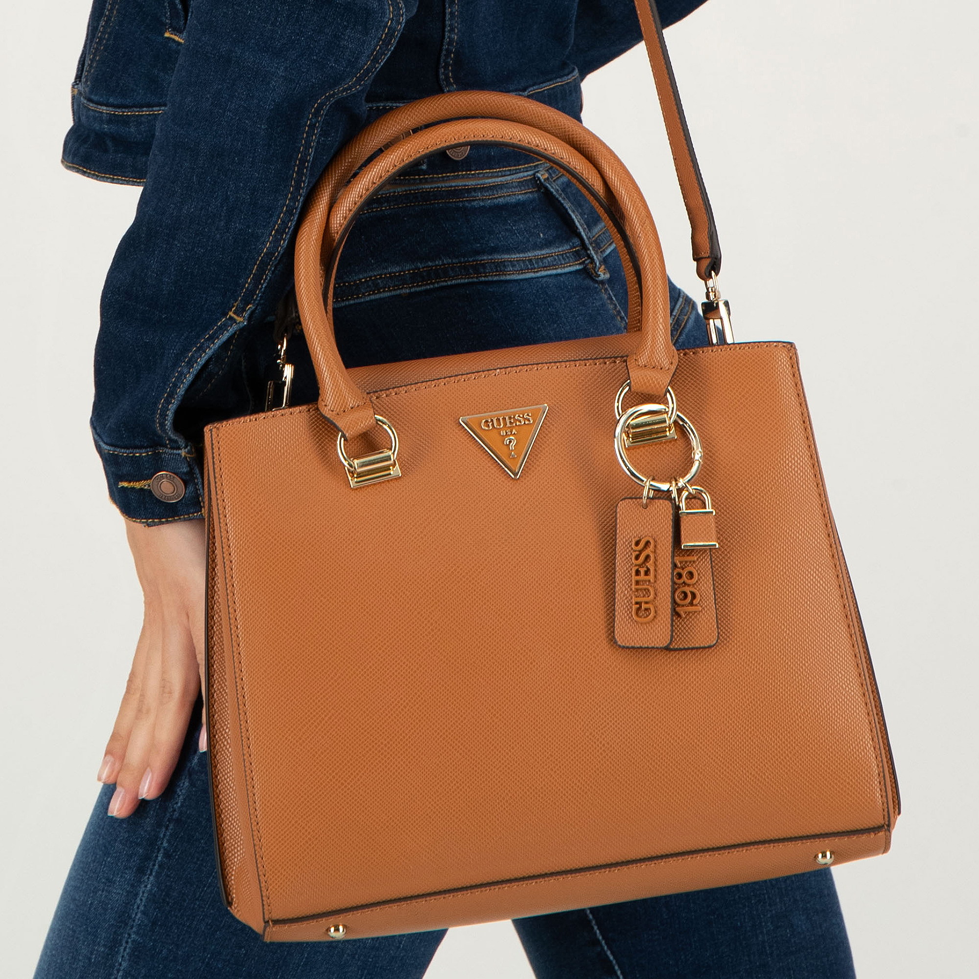 Noelle Girlfriend Satchel